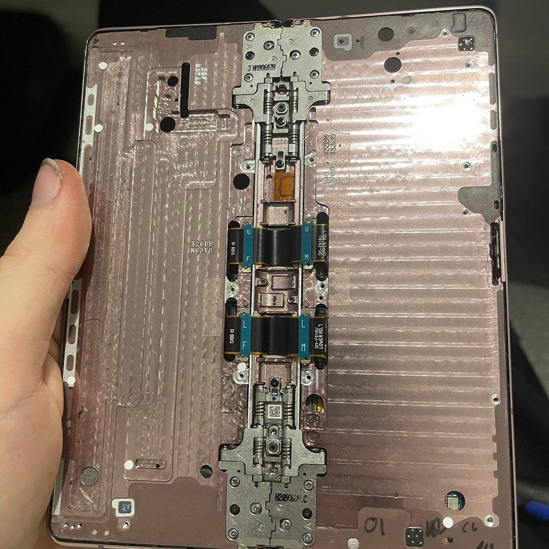 Samsung Z Fold 2 working